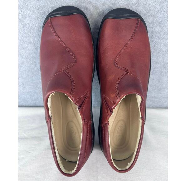 Keen Woman’s sz 9.5 Concord Red/Brown Leather Clogs Slip On Comfort - Picture 8 of 11